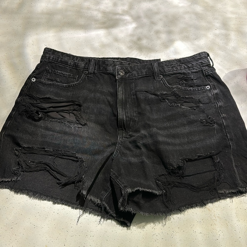 American Eagle Mom shorts